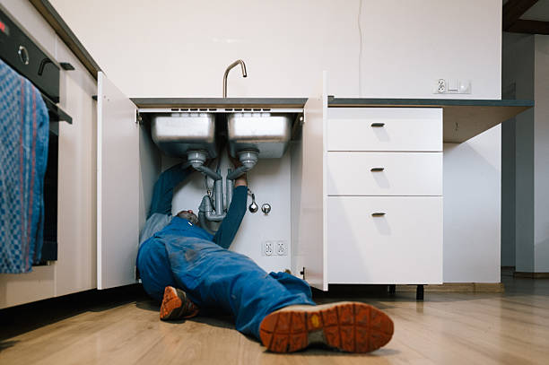 Professional Drain Cleaning technician working in Wheeling, IL